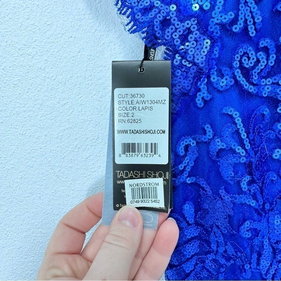 Tadashi Shoji Bright Cobalt‎ Blue Embroidered Lace V Neck Sequin Cap Sleeve - Picture 2 of 6